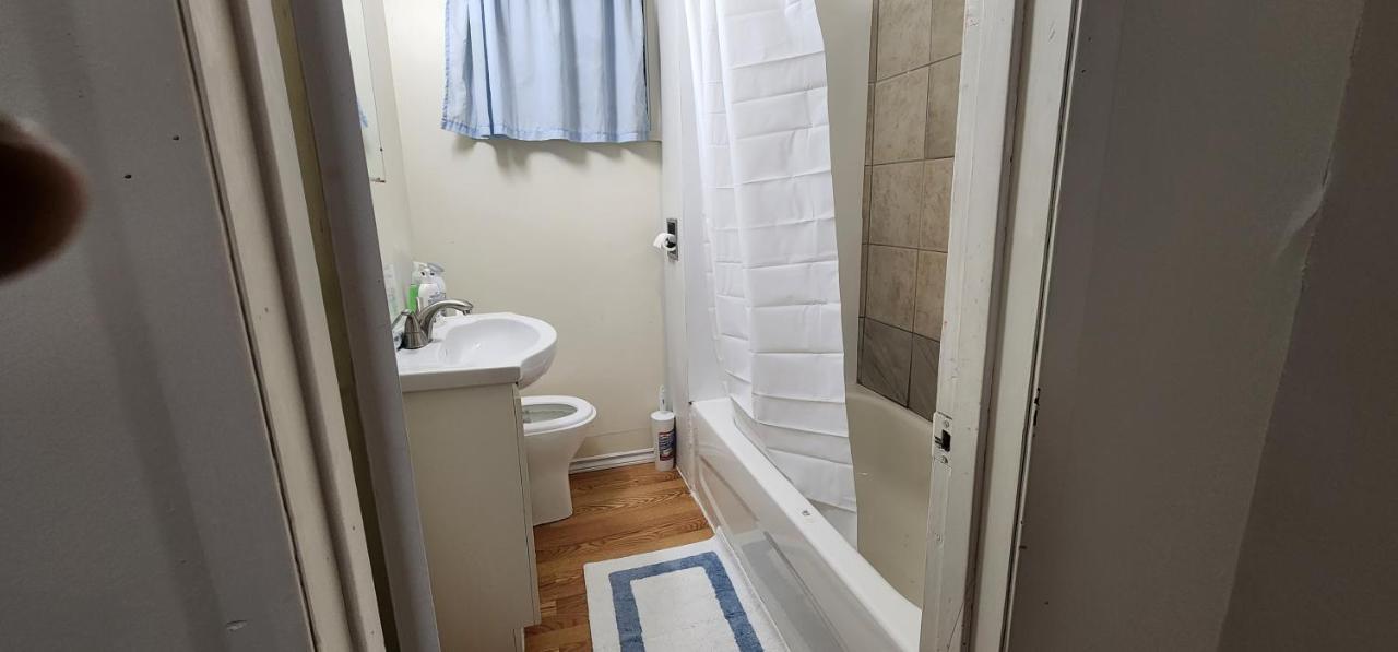 Chesskings Guest House - Unit 1 Winnipeg Esterno foto